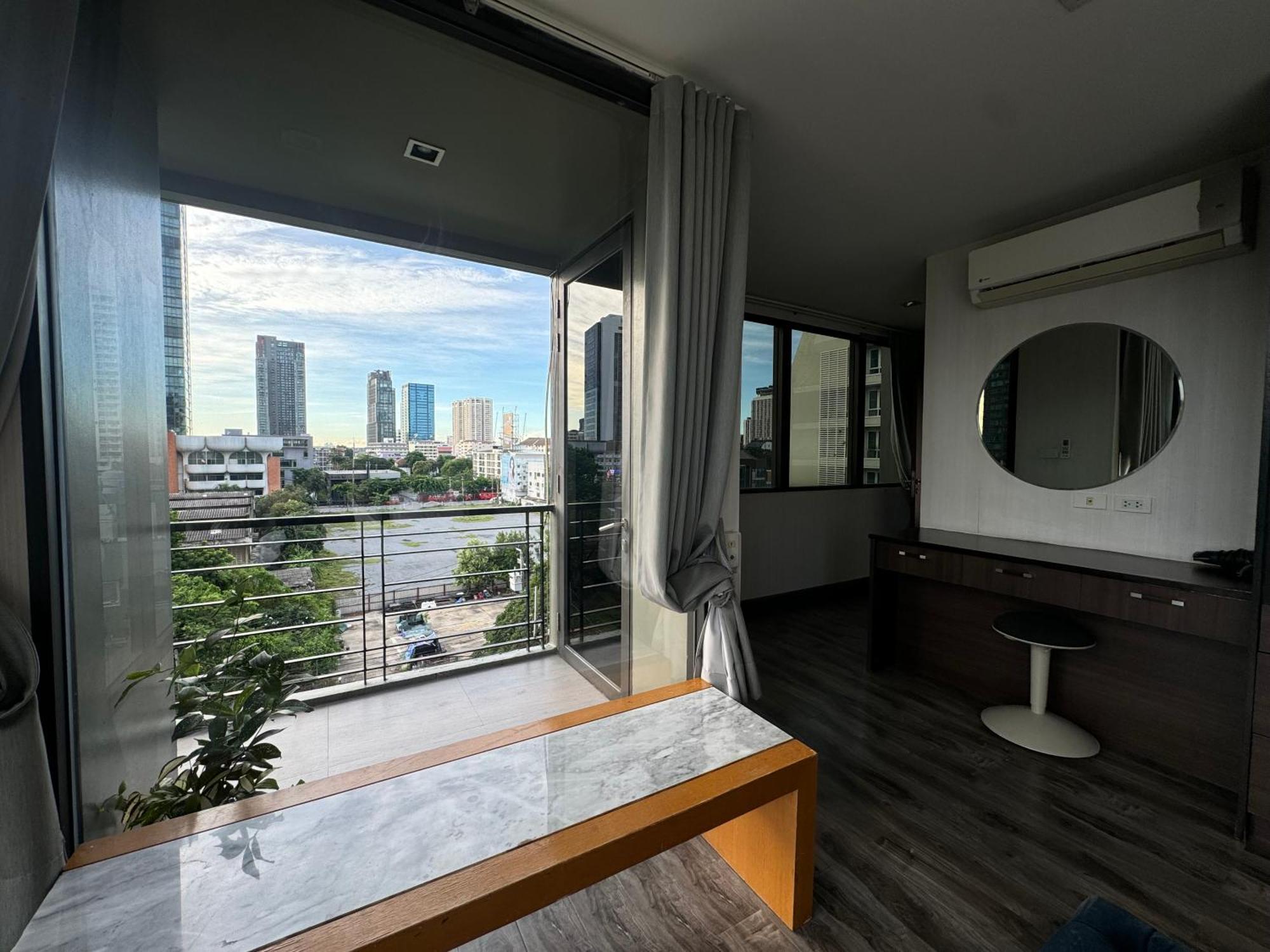 Appartement W8 Condo, Luxe 2 Bedroom Private Floor, Hip Area, 5 Mins From Thonglo Bts Station Bangkok